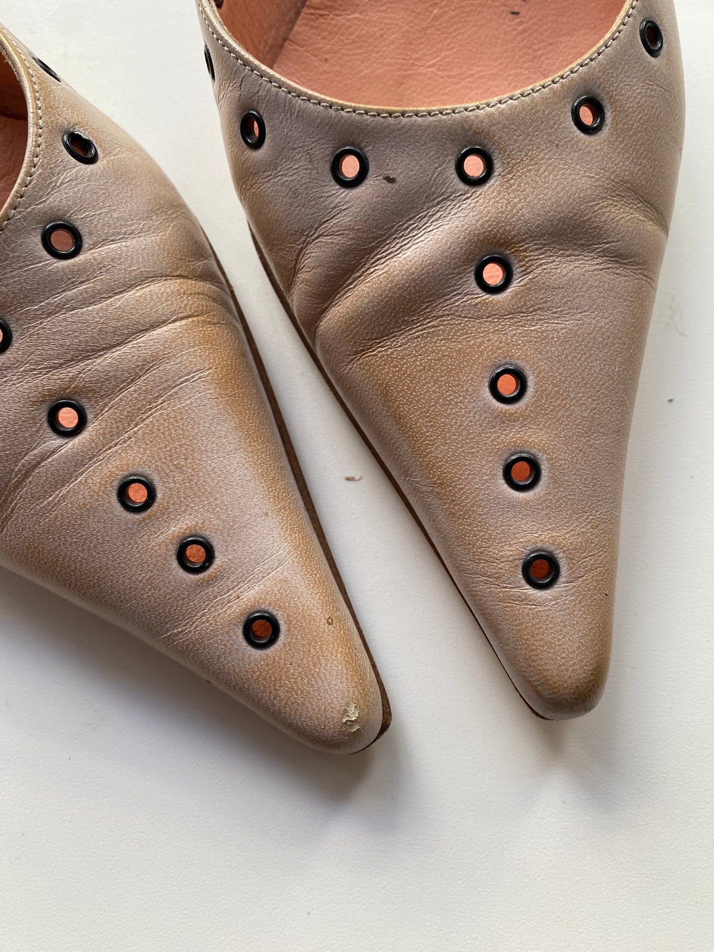 Vintage leather kitten heels