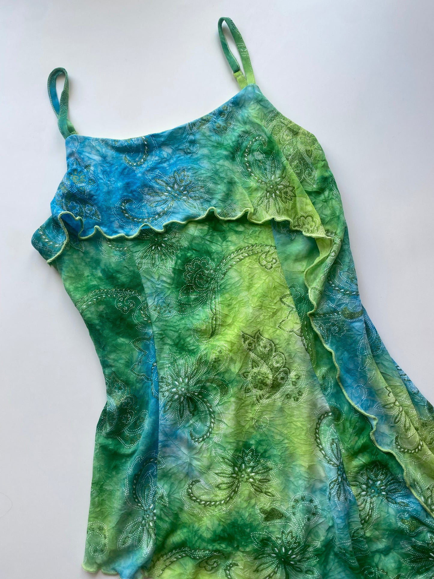 Asymmetrical fairy top