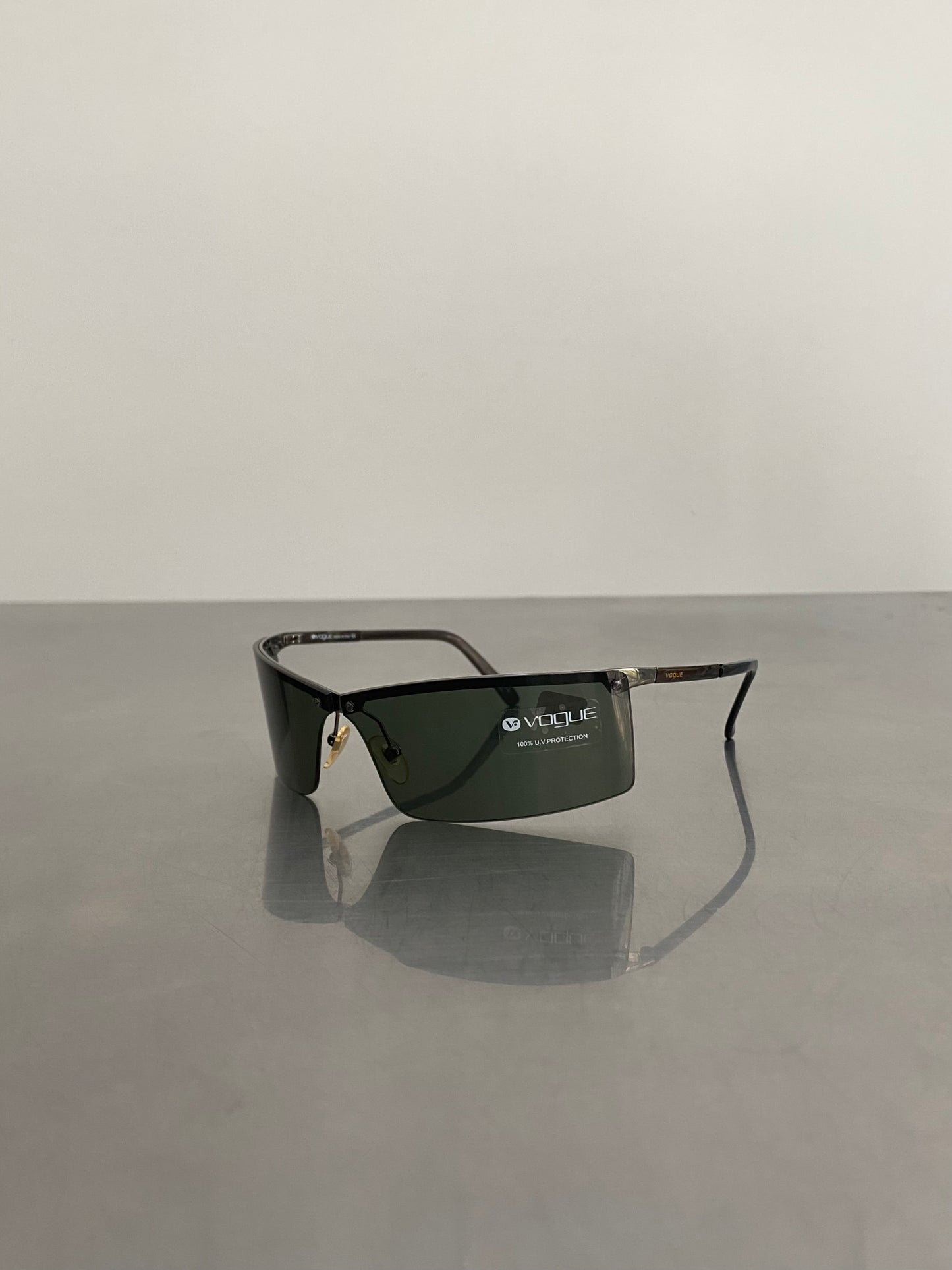 Desdstock Vogue sunglasses