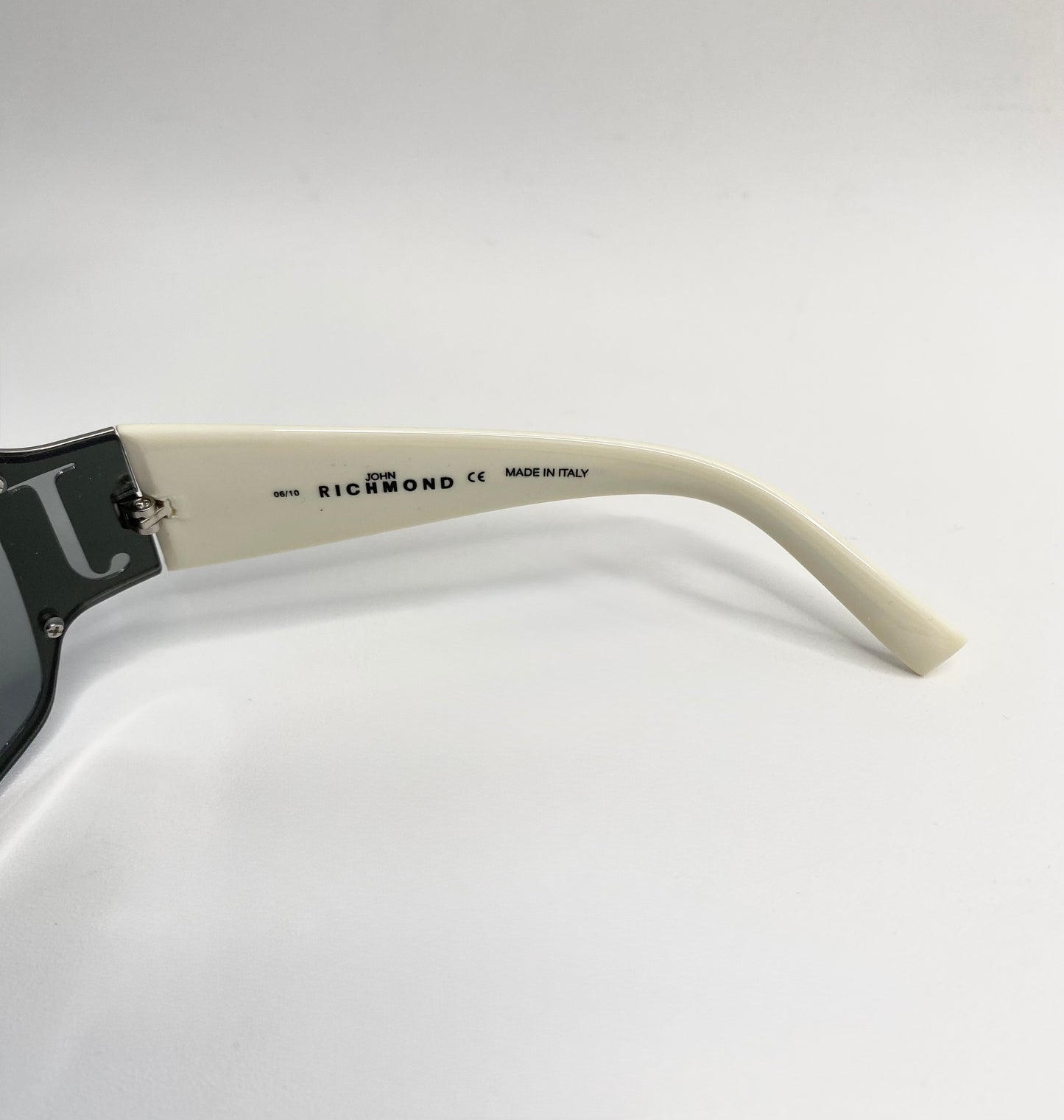 John Richmond JR57703 Sunglasses