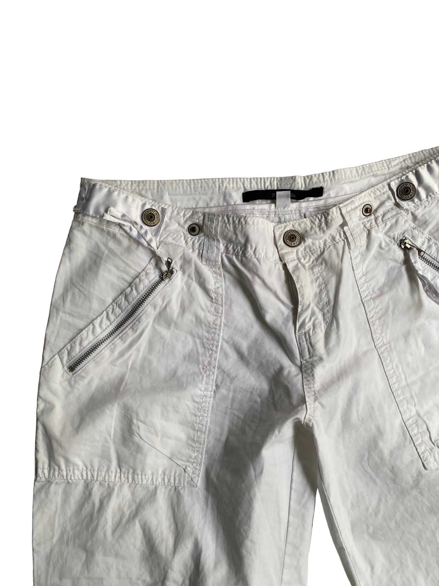 White Capri pants