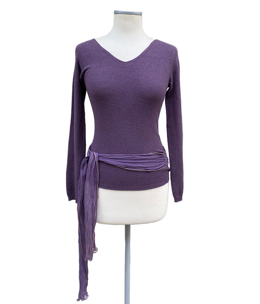 Vintage purple V neck top