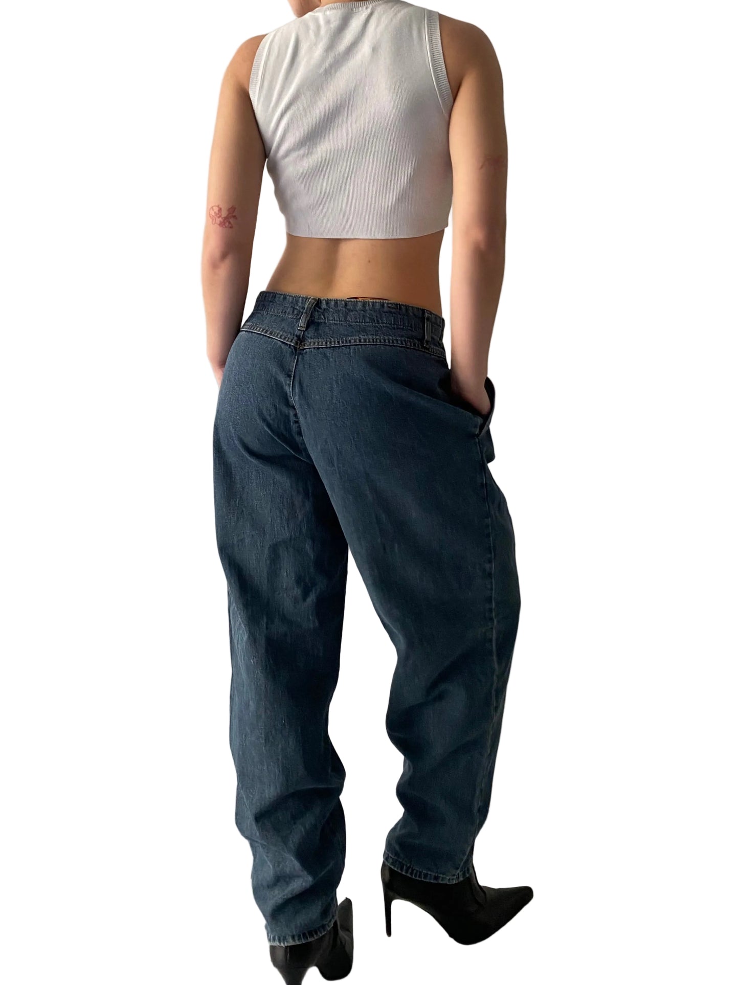 Vintage high waisted baggy jeans