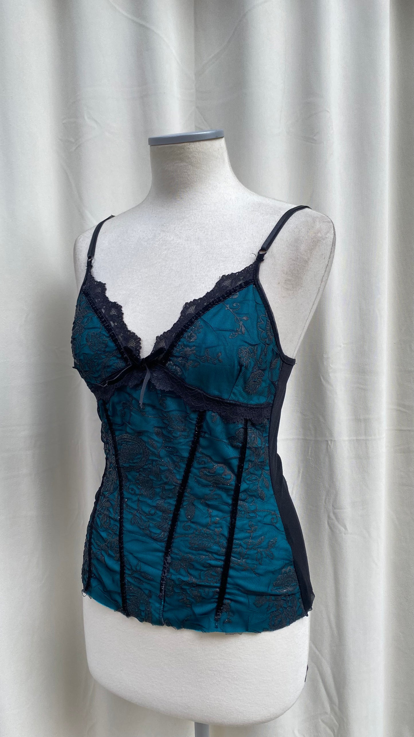 Y2k Italian lace blue top