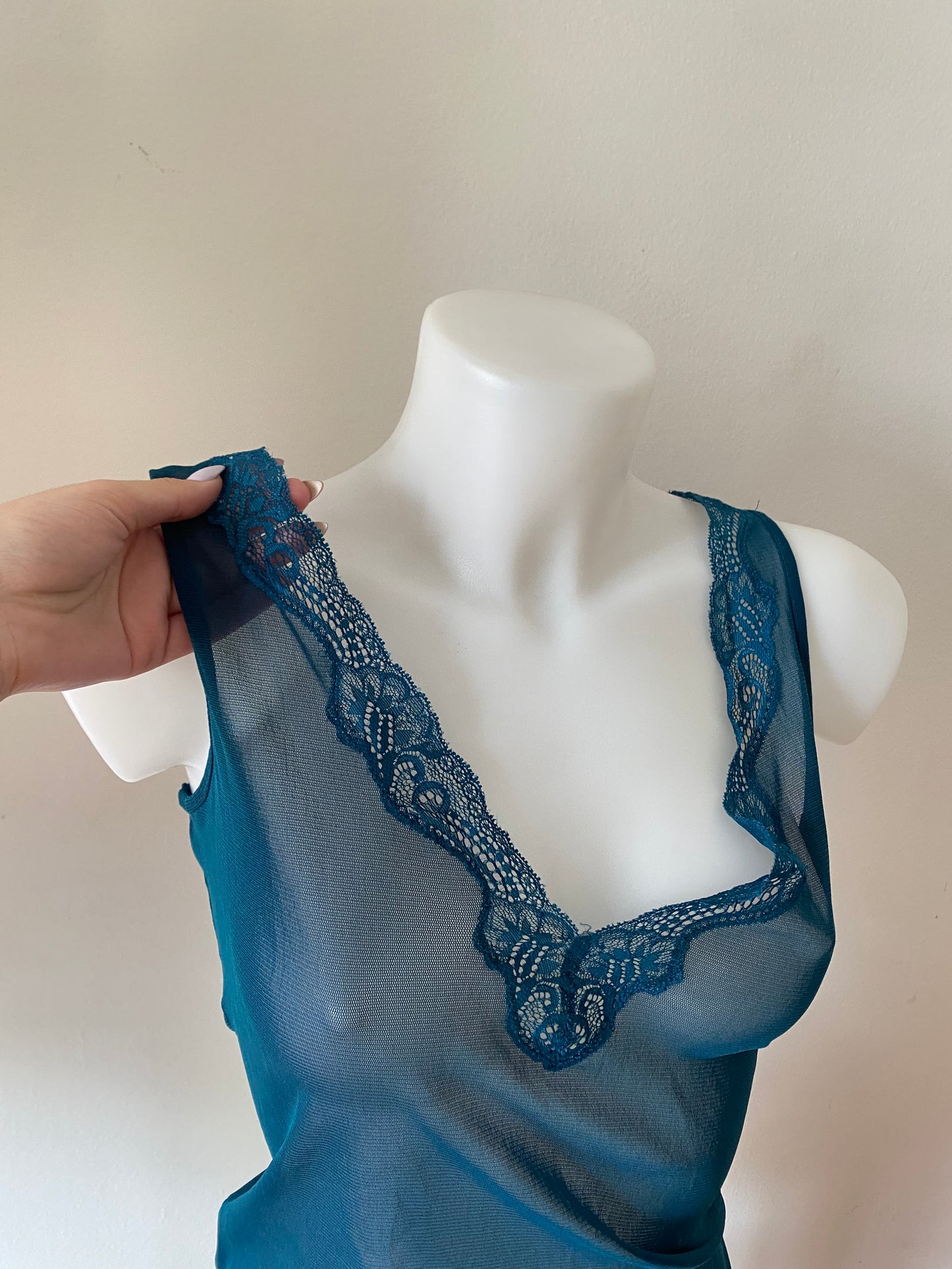 Intimissimi lace see through top