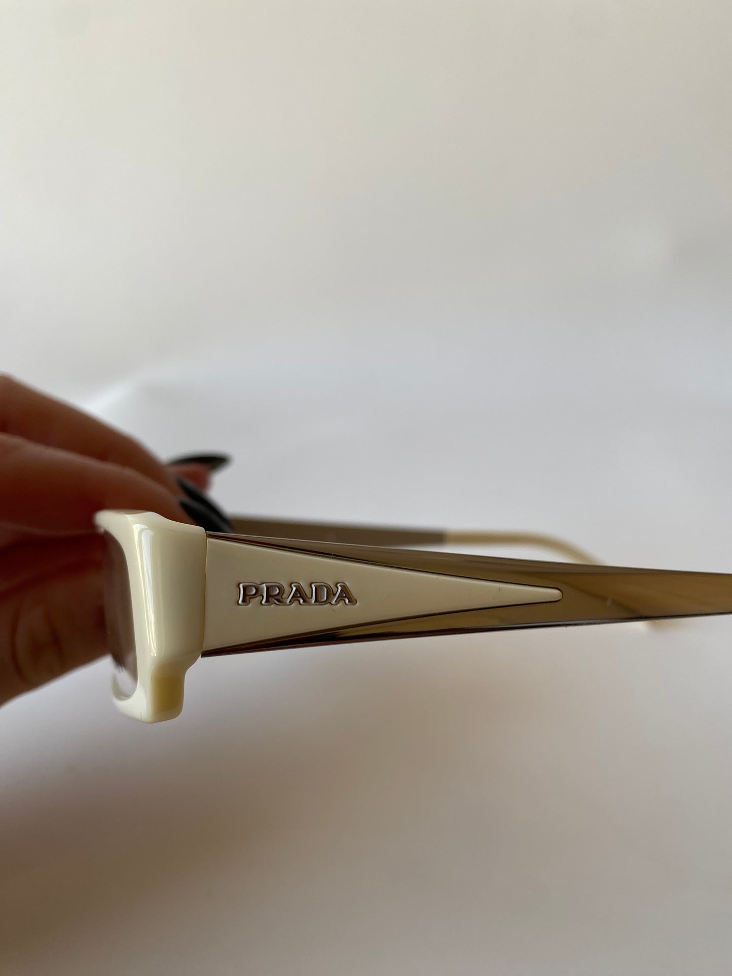 Prada VPR 04L 7S3-1O1 vintage frames