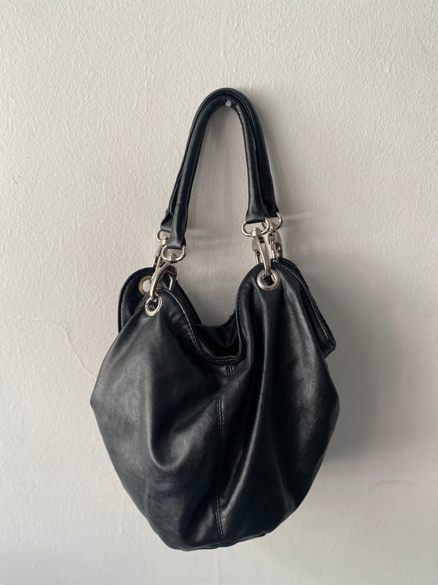 Black sequin hand bag