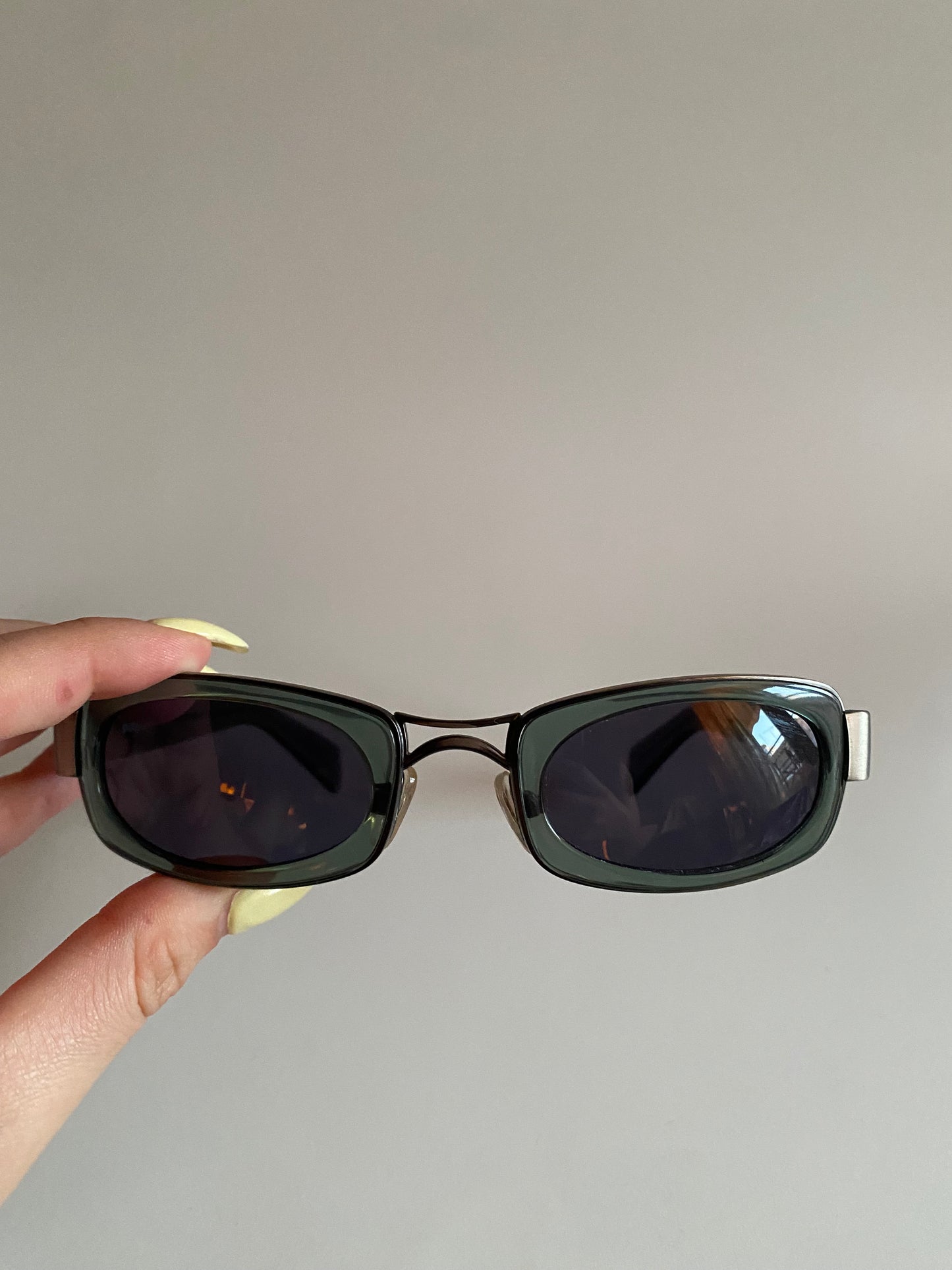 Vintage Vogue Sunglasses model VO 3252-S 522
