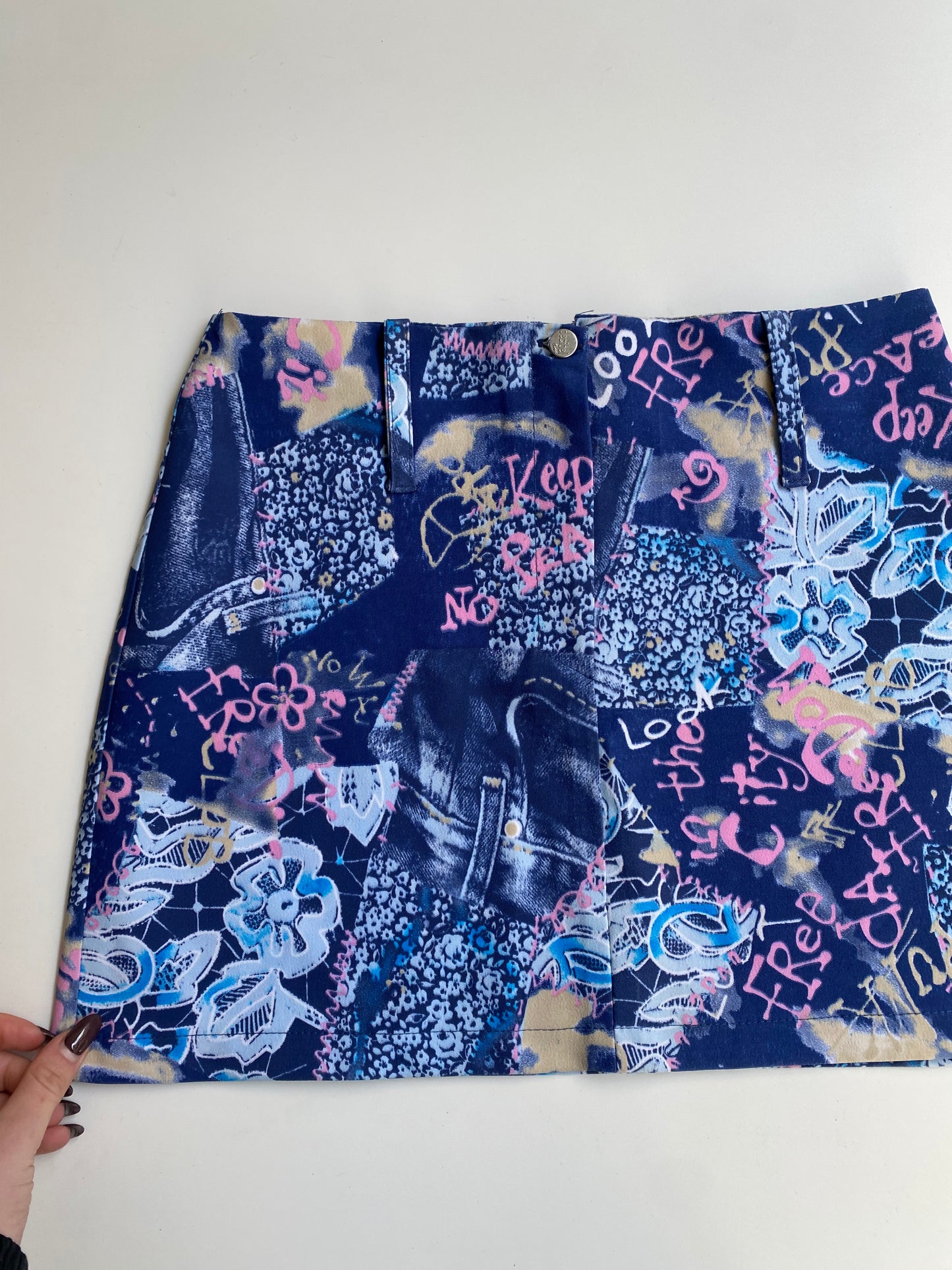 Deadstock Graphic mini skirt