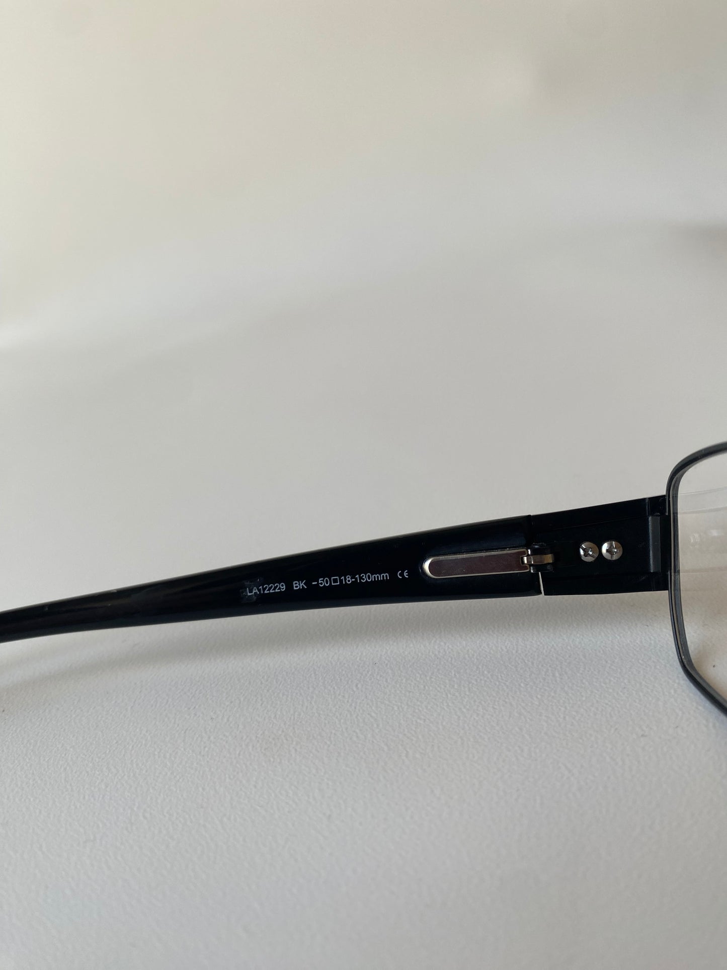 Lacoste LA 12229 BK frames