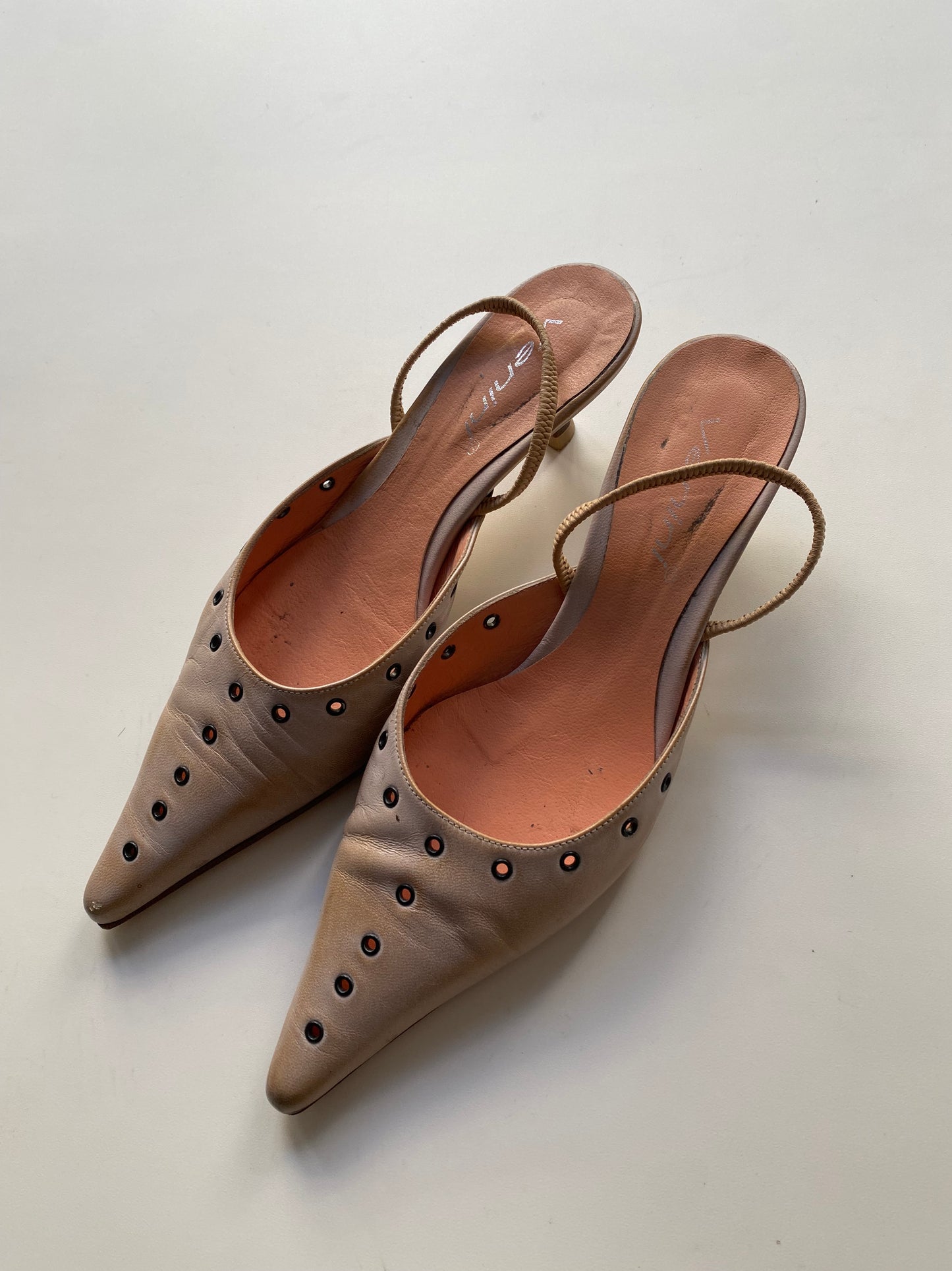 Vintage leather kitten heels
