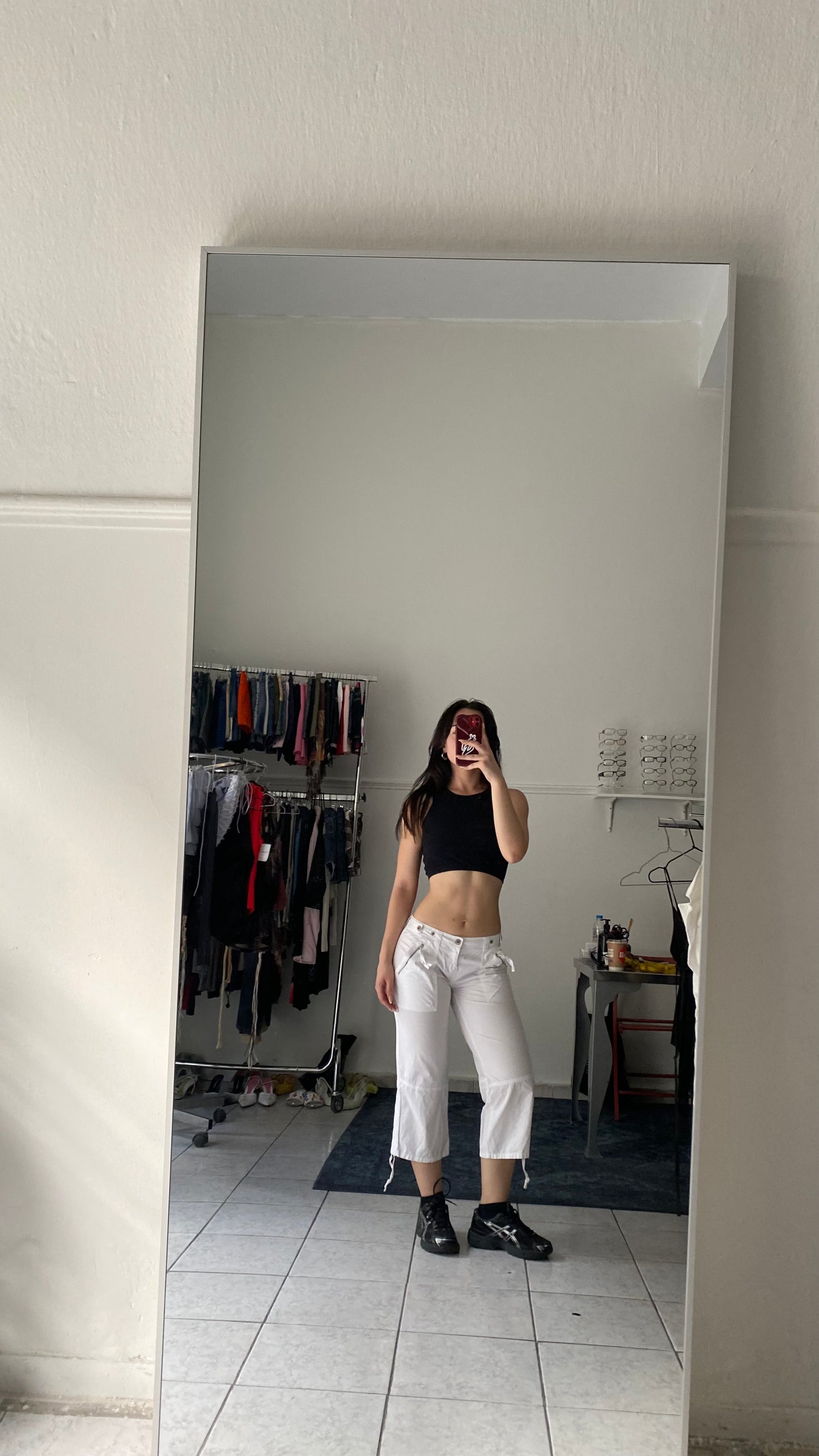 White Capri pants