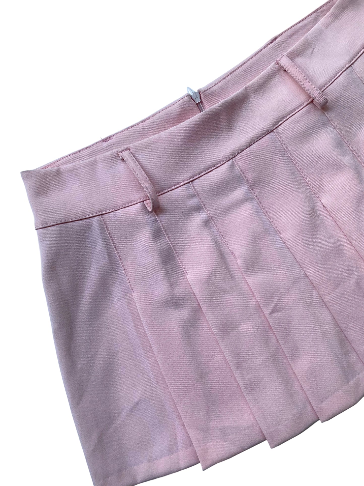 Baby pink pleated skirt