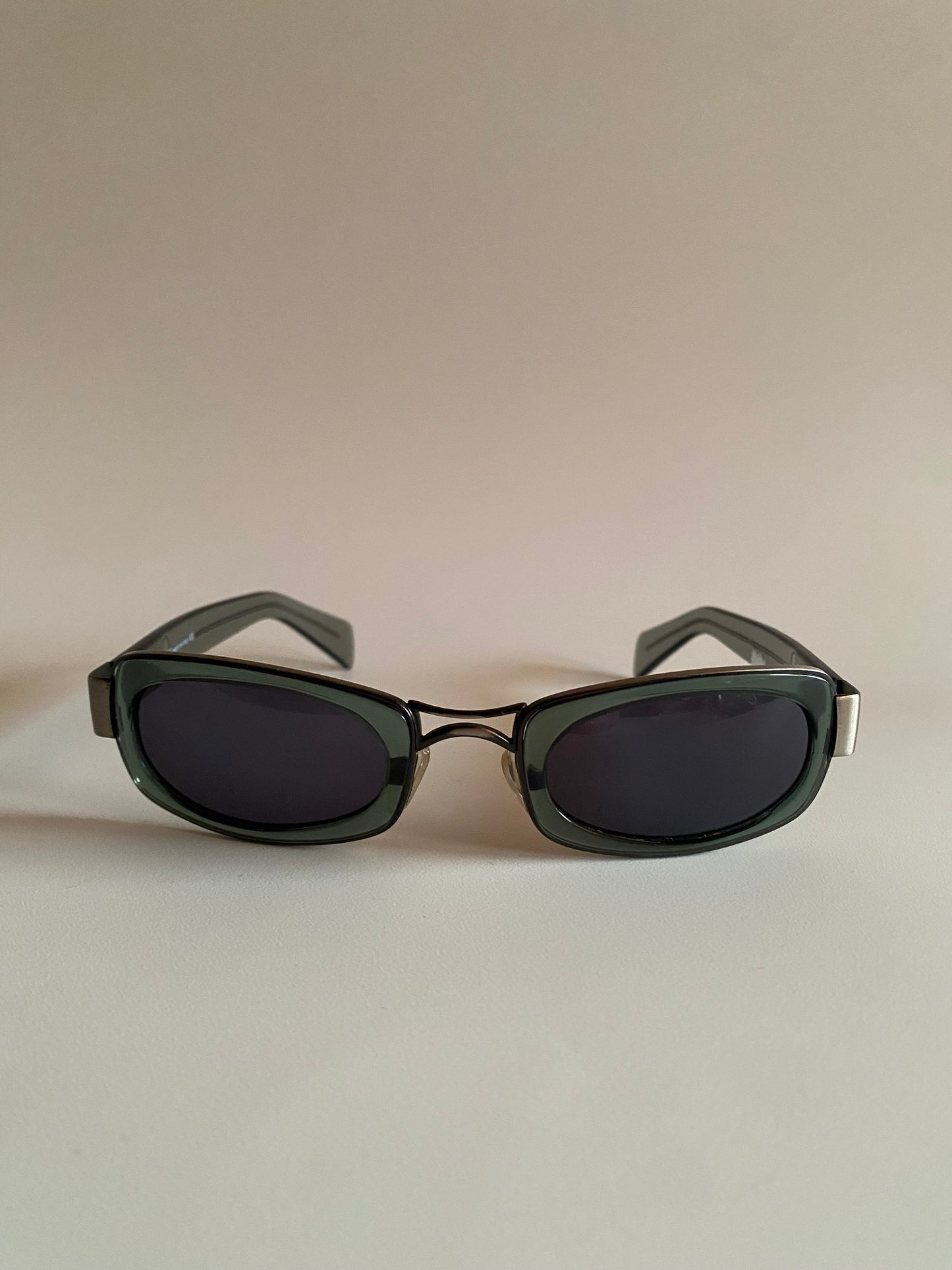 Vintage Vogue Sunglasses model VO 3252-S 522