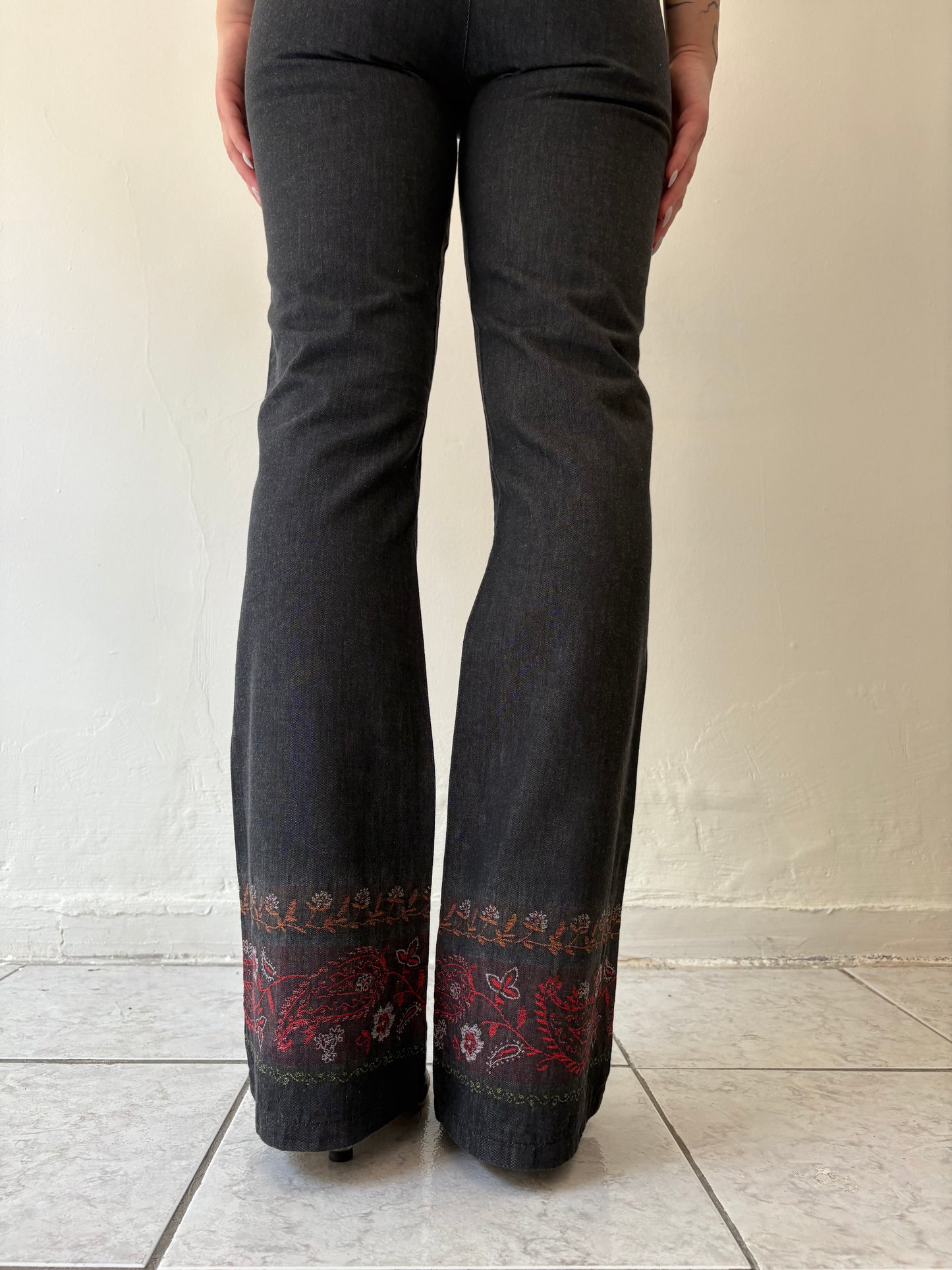 Bylot Goddess flower pants