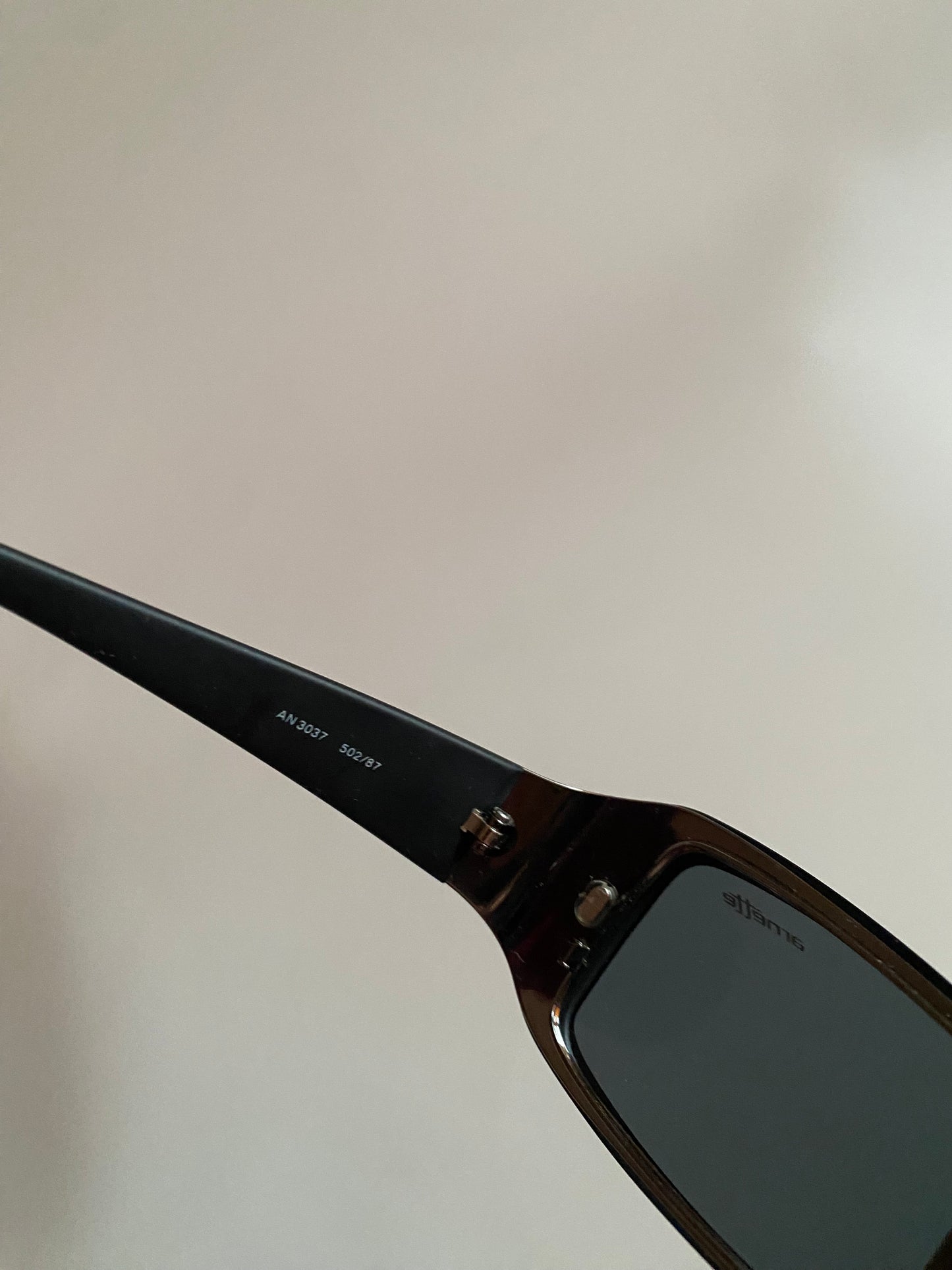 Vintage Arnette Sunglasses model AN 3037 502/87