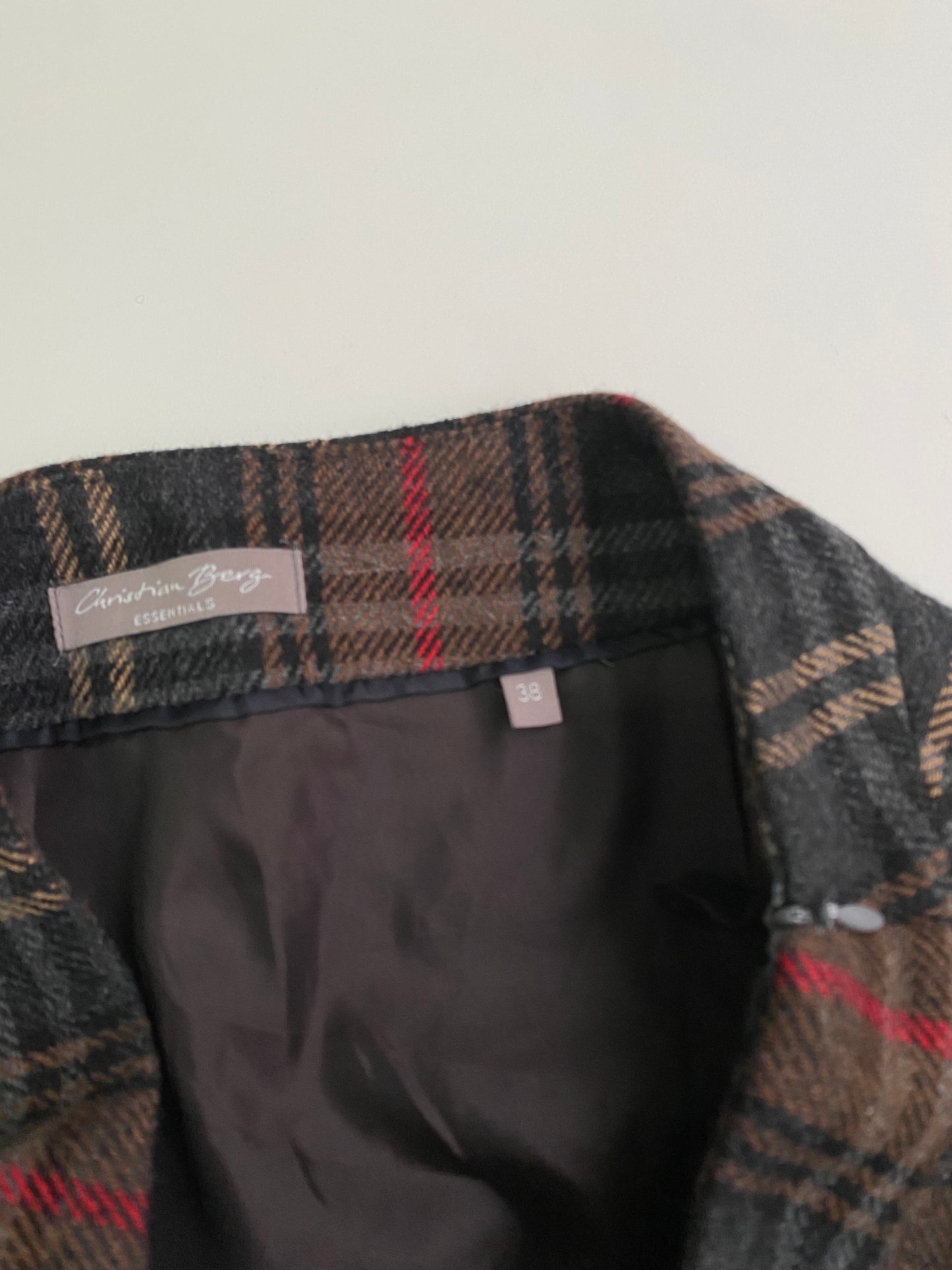 Vintage plaid midi skirt