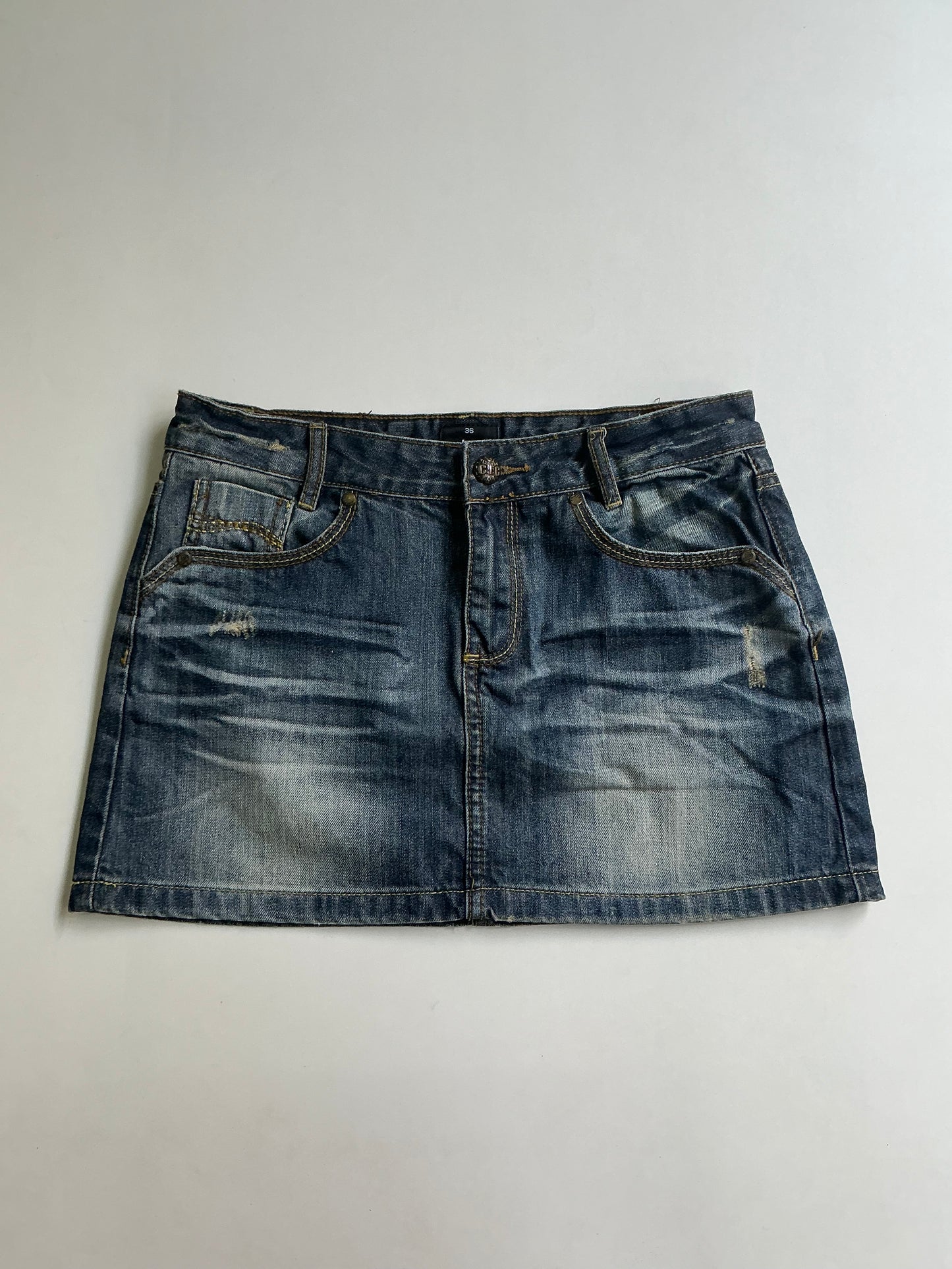 Y2K denim skirt