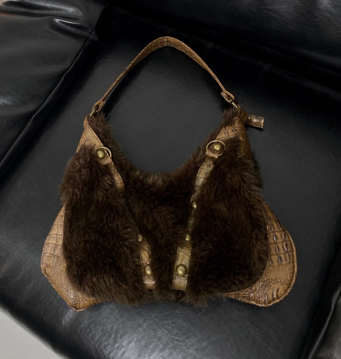 Vintage furry shoulder bag