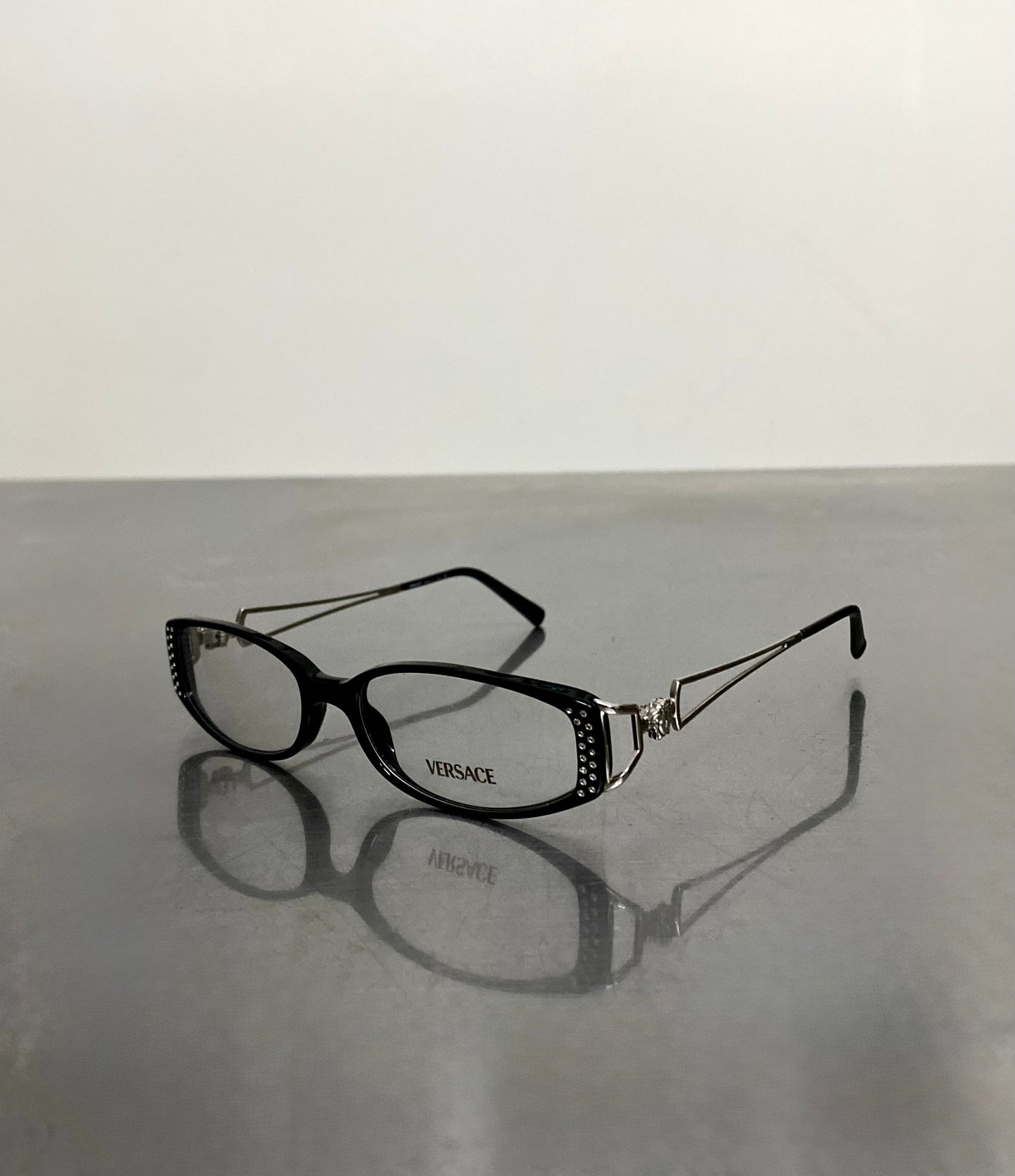 Versace V82-H GB1 vintage glasses