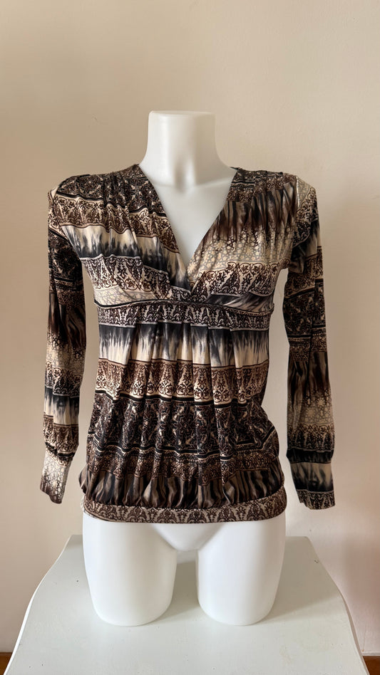 Vintage v neck long sleeve top