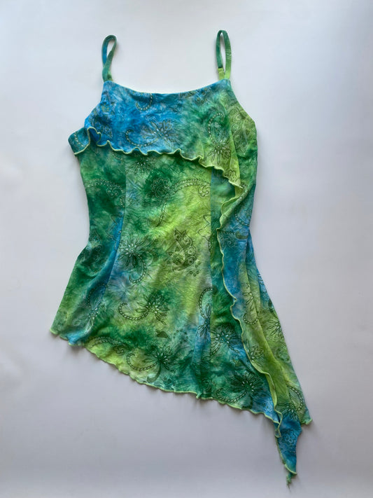 Asymmetrical fairy top
