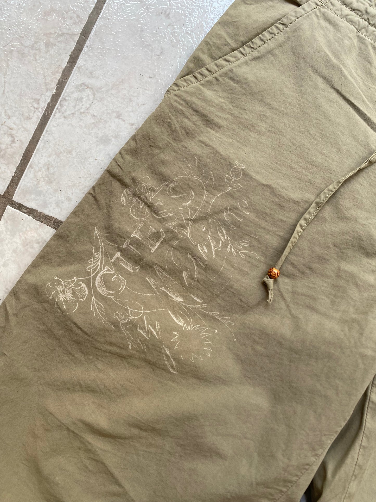 GUESS by Marciano capri pants