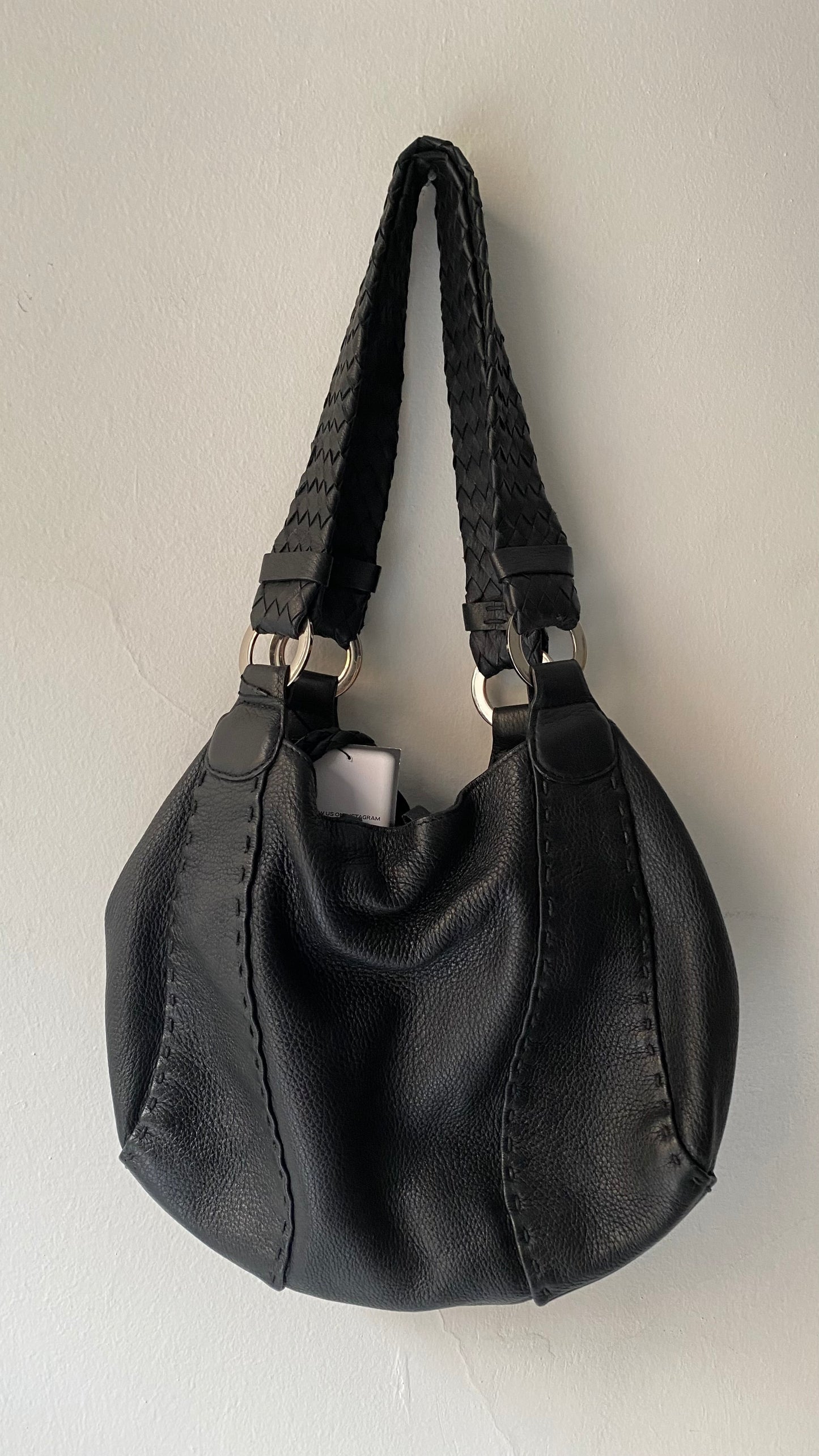 Vintage leather shoulder bag