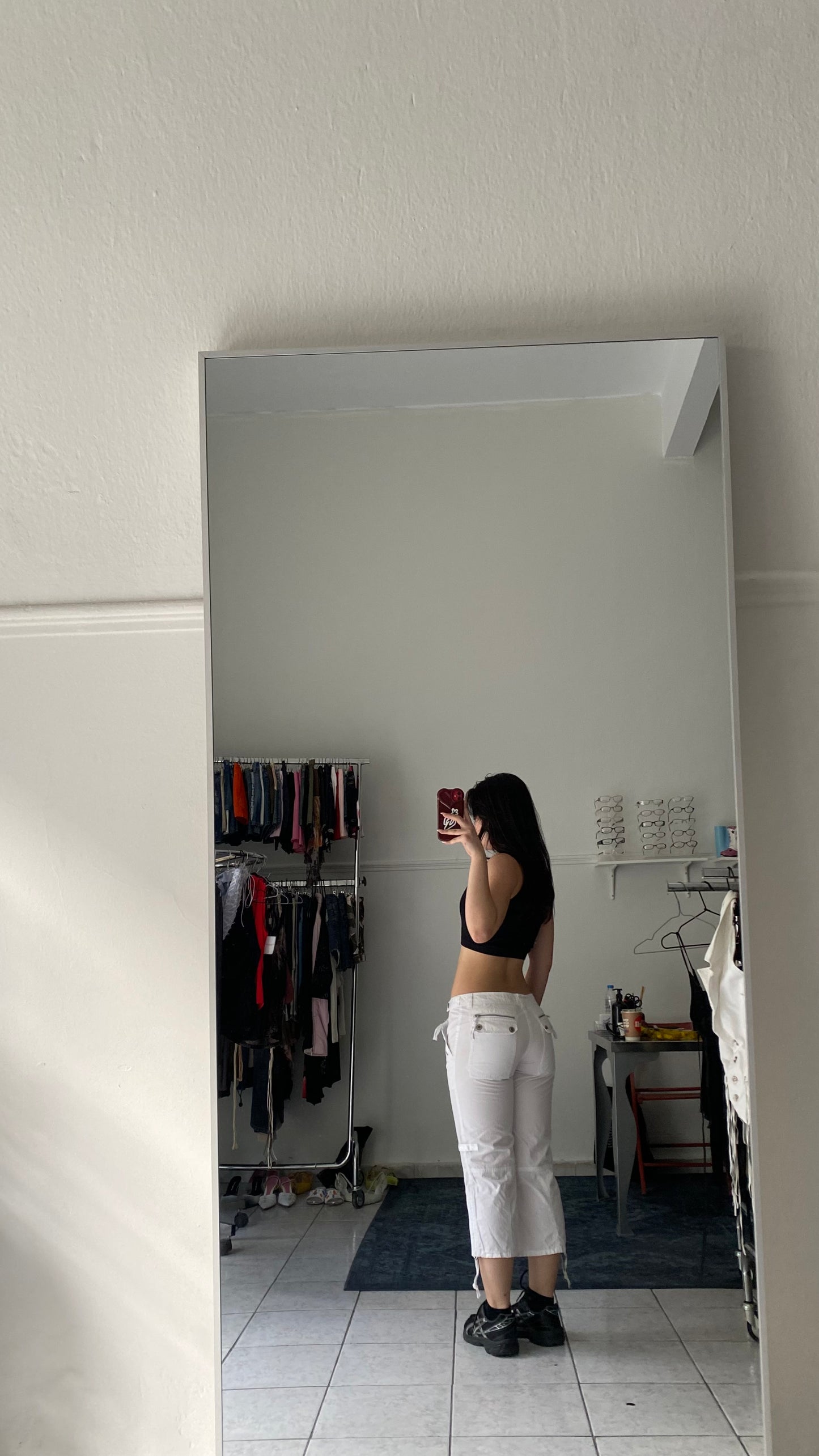 White Capri pants