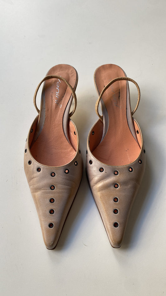 Vintage leather kitten heels