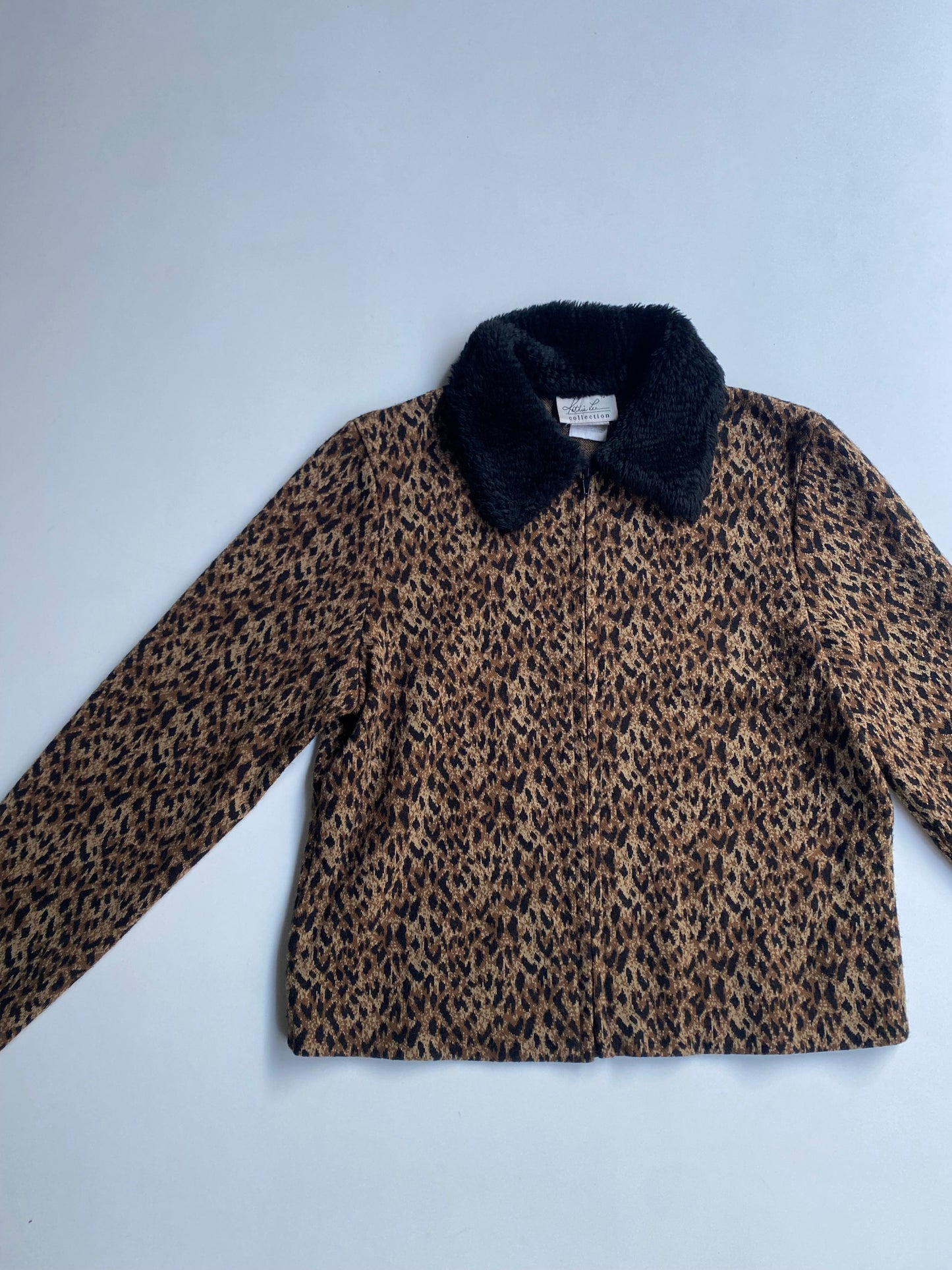 Animal print cropped zip up