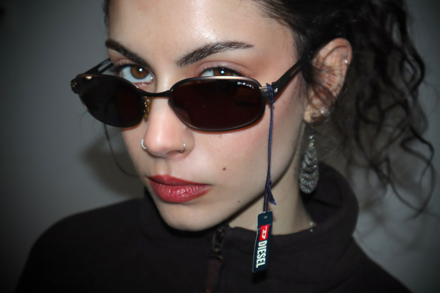 Rare deadstock Diesel sunglasses straight from the early 2000s.
Statement vintage accessory.